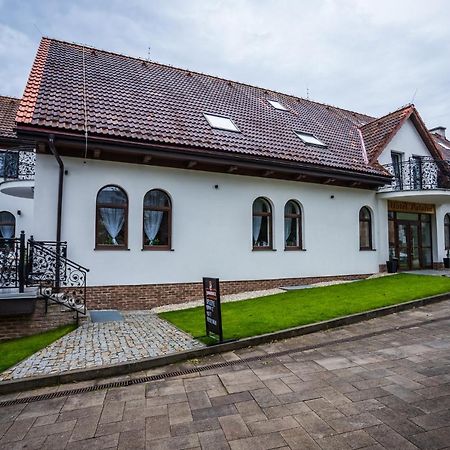 Hotel Palatin Árvaváralja Kültér fotó