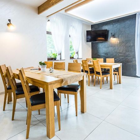 Hotel Palatin Árvaváralja Kültér fotó