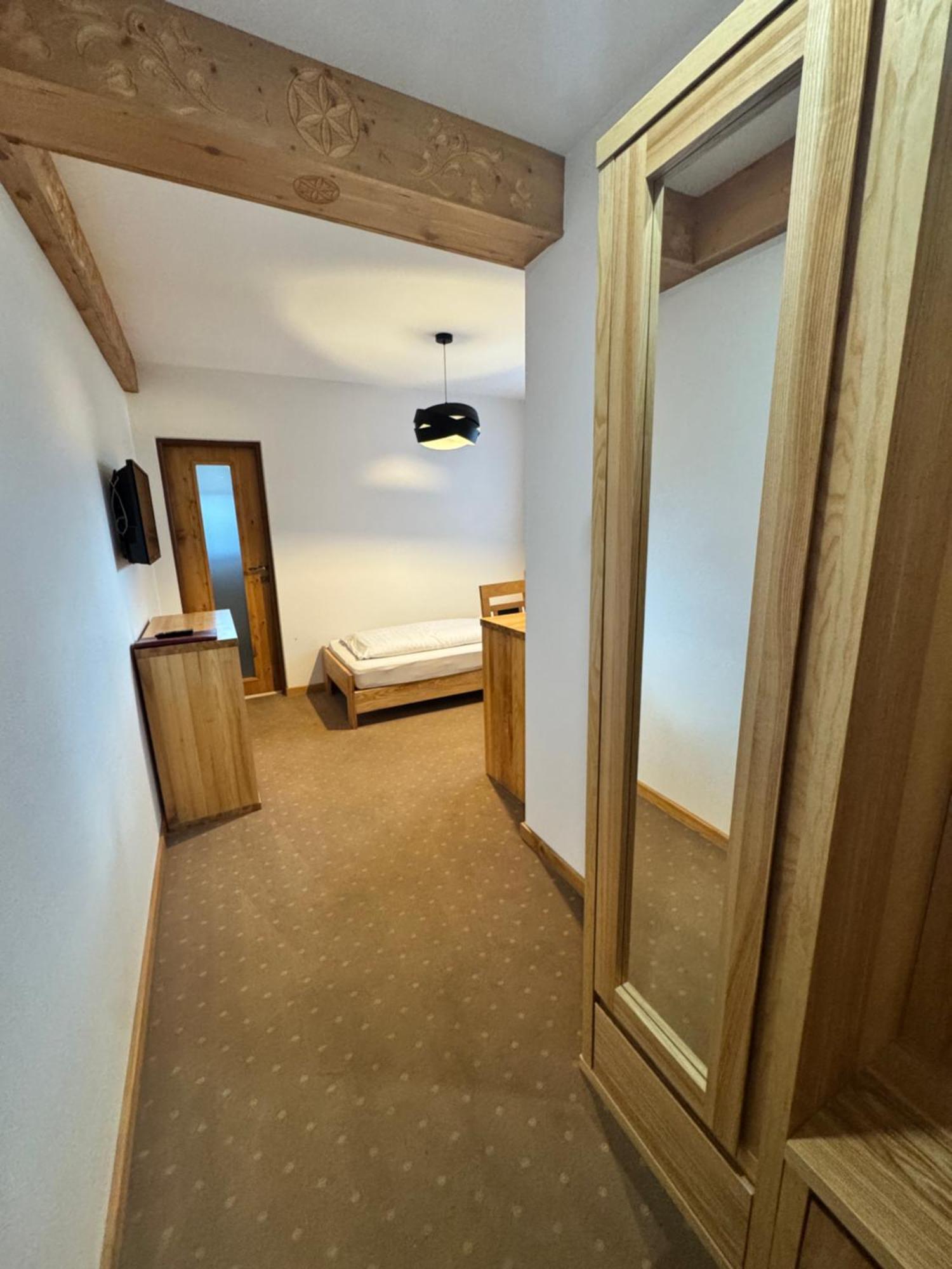 Hotel Palatin Árvaváralja Kültér fotó