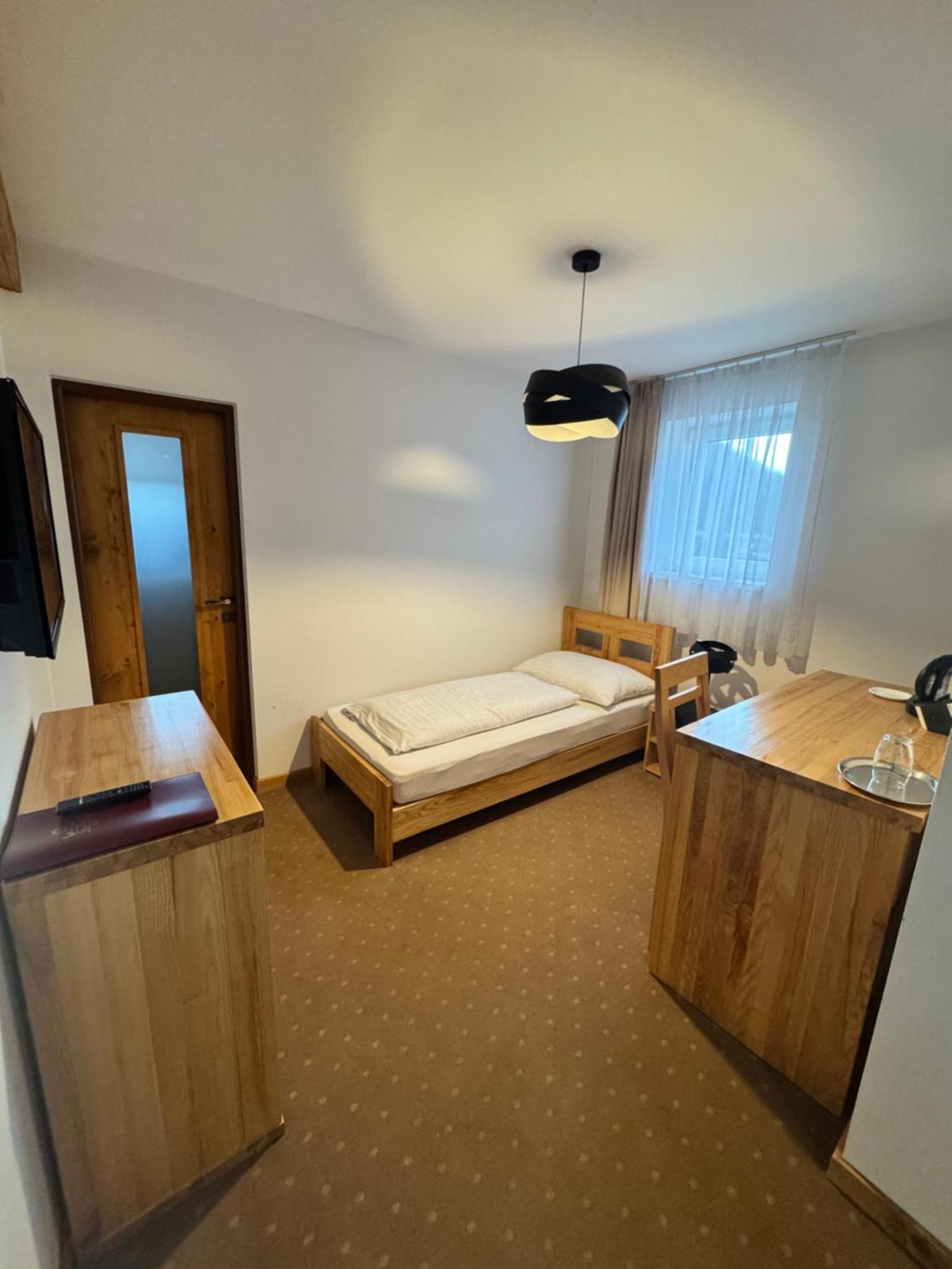 Hotel Palatin Árvaváralja Kültér fotó