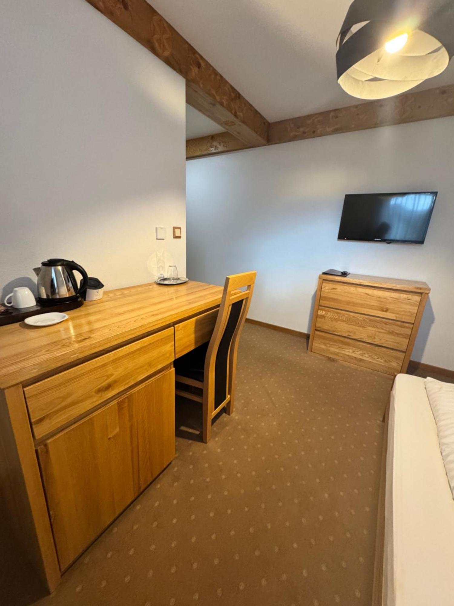 Hotel Palatin Árvaváralja Kültér fotó